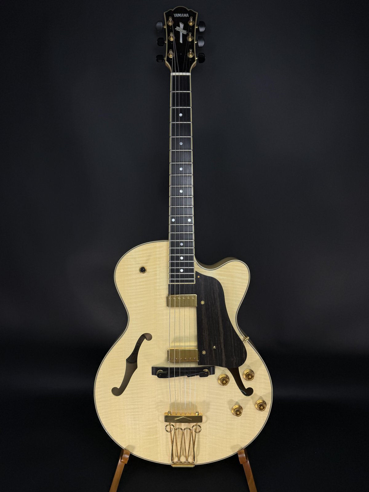 Late 1990s Yamaha AEX1500 Archtop - Blonde – Grayson's Tune Town