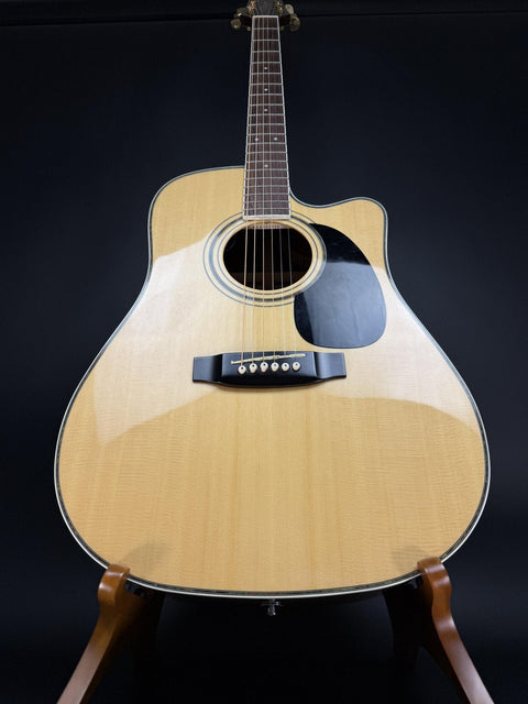 1990s Takamine EG-334SC - Natural