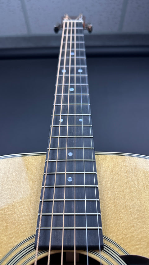 Martin D-28 Natural - 