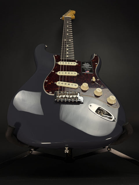 Fender American Professional Classic Stratocaster - Faded Black -