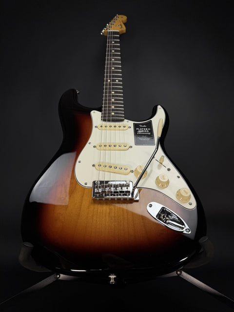 Fender Player II Stratocaster - 3-Color Sunburst w/ Rosewood Fingerboard -