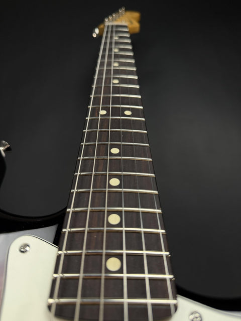 Fender Player II Stratocaster - 3-Color Sunburst w/ Rosewood Fingerboard -