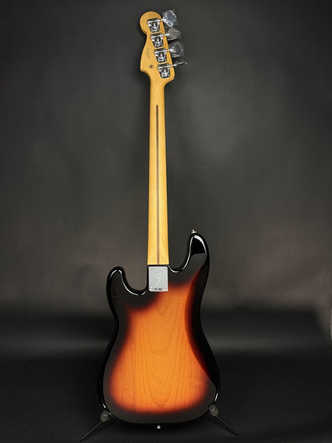 Fender Player II Precision Bass - 3-Color Sunburst w/ Rosewood Fingerboard -