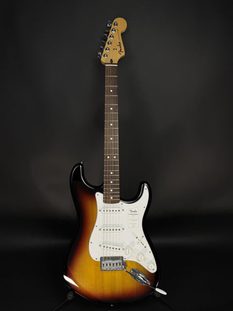 Fender Standard Stratocaster - 3-Color Sunburst Laurel Fingerboard