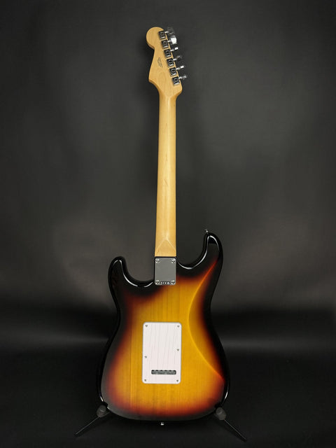 Fender Standard Stratocaster - 3-Color Sunburst Laurel Fingerboard -