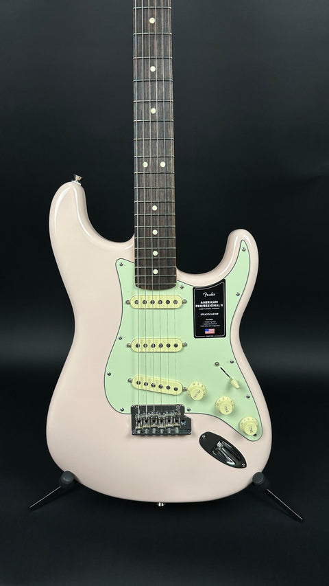 Fender American Professional II Stratocaster - Shell Pink Rosewood Fingerboard with Rosewood Fingerboard - 