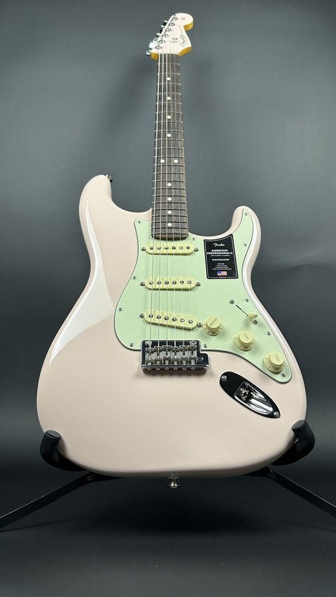 Fender American Professional II Stratocaster - Shell Pink Rosewood Fingerboard with Rosewood Fingerboard - 