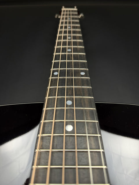 Eastman E2OM-DLX-SB -
