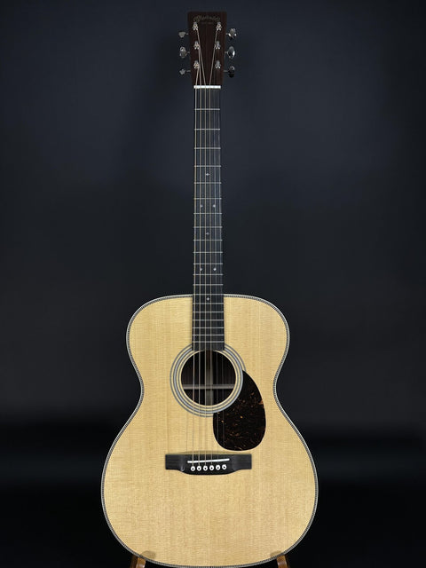Martin OM-28 -