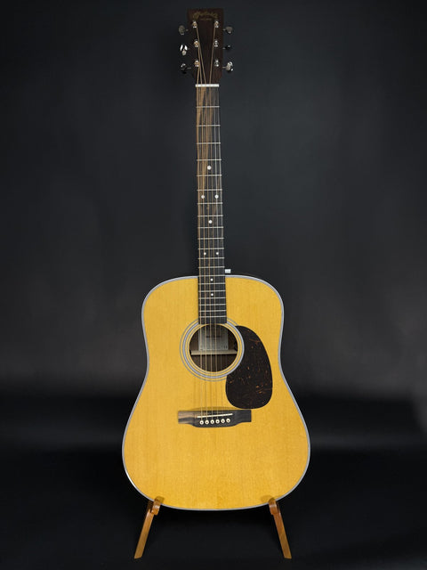 Martin D-13e Retro Walnut - Natural -