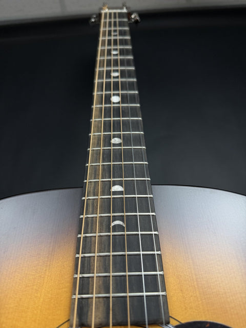 Martin D-X2E Molly Tuttle - Sunburst -