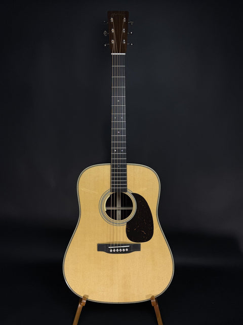 Martin HD-28E -