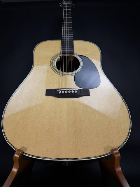 Martin HD-28E -