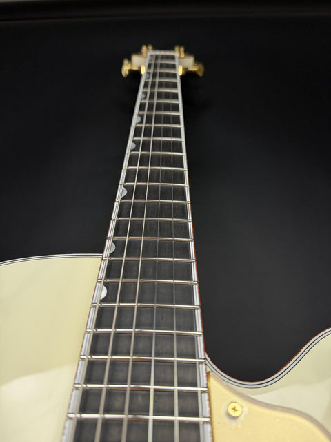 Gretsch G6136T-59 White Falcon -