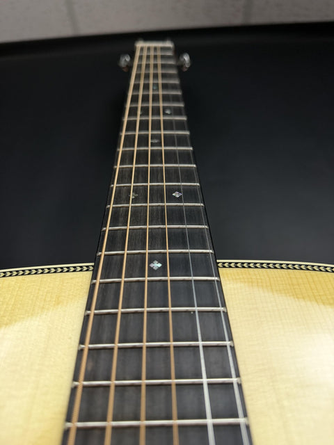 Martin 000-28 Acoustic Guitar -