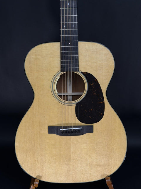Martin 000-18ELRB -