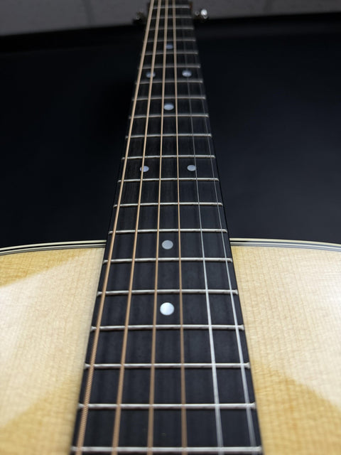 Martin D-28 Natural -