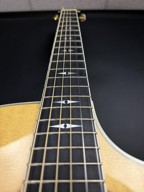 2002 Taylor 814ce - Natural