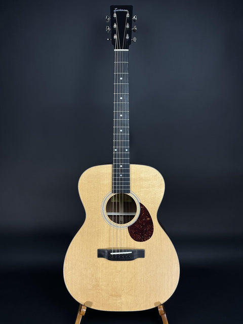 Eastman E1OM - Natural -