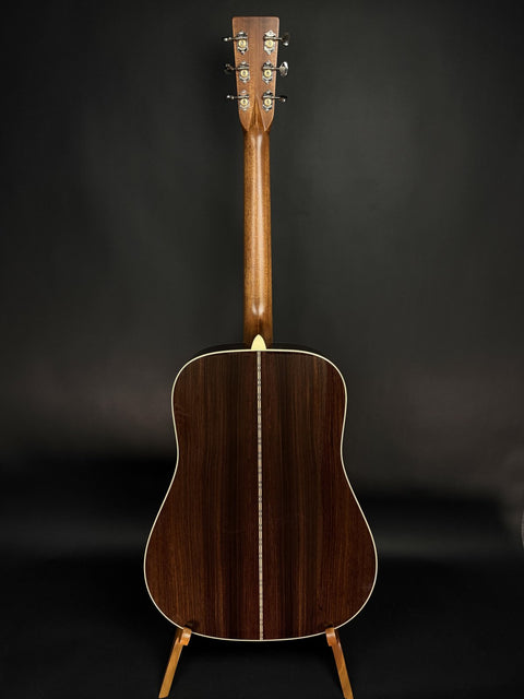 Martin D-28e Acoustic-Electric Guitar w/LR Baggs -