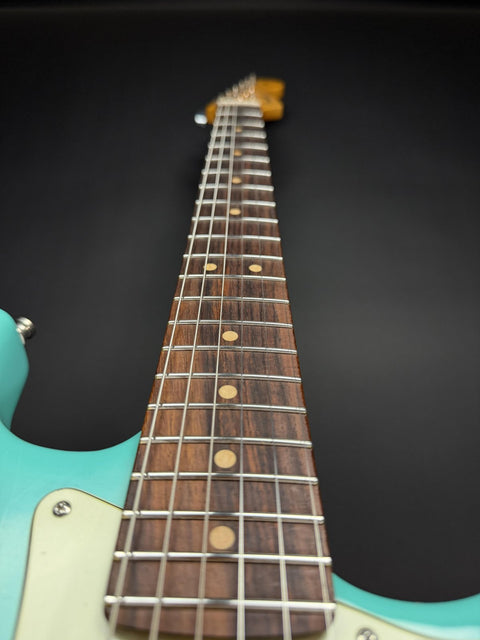Fender Ultra Luxe Vintage '60s Stratocaster HSS - Sea Foam Green -