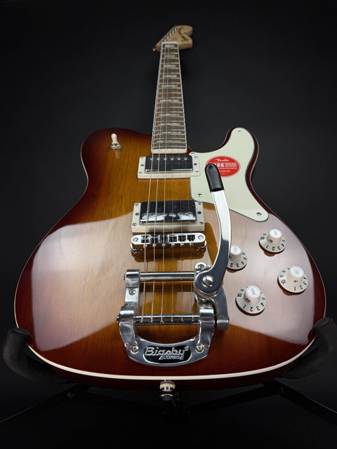Squier Paranormal Troublemaker Telecaster Deluxe Bigsby - Honey Sunburst