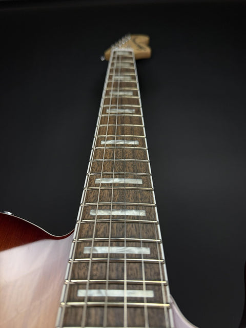 Squier Paranormal Troublemaker Telecaster Deluxe Bigsby - Honey Sunburst