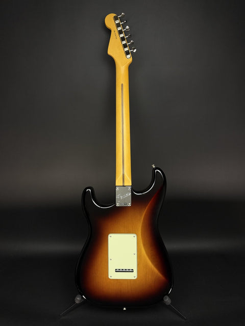 Fender Limited Edition American Professional Classic Stratocaster Featuring the Fender Silent System - 3-Color Sunburst