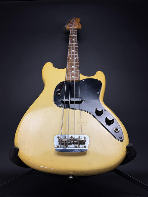 1978 Fender Musicmaster Bass - Olympic White