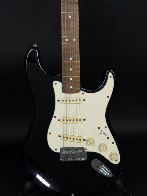 1995 Fender Squier Series Stratocaster - Black