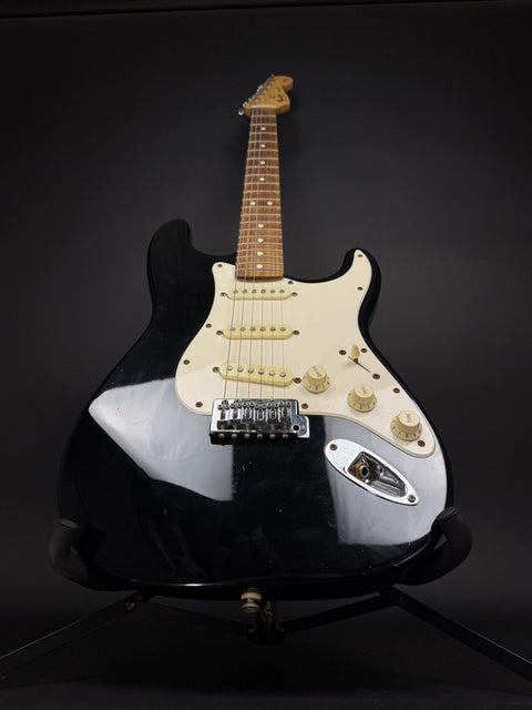 1995 Fender Squier Series Stratocaster - Black