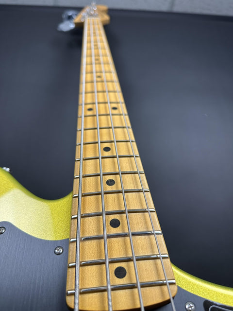 Fender American Ultra II Meteora Bass - Solar Flare -