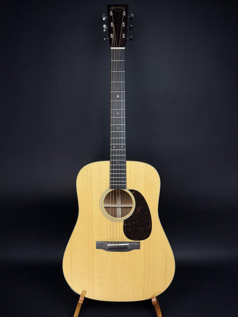 Martin D-18 Natural -
