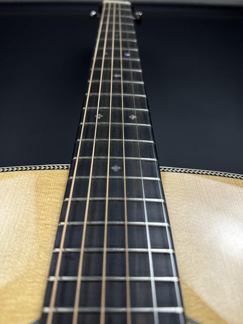 Eastman E8OM-TC Acoustic Guitar -
