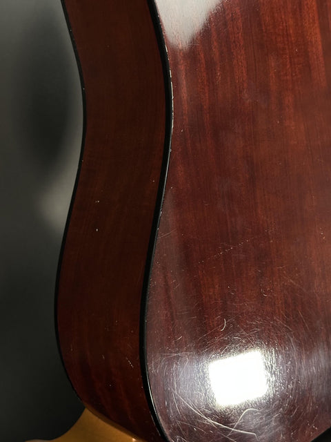 1972 Guild D-25M -