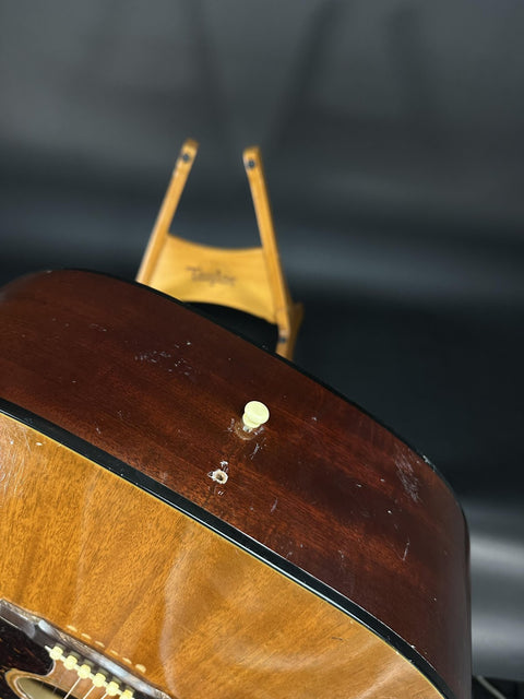 1972 Guild D-25M -