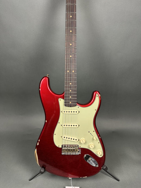 Fender Custom Shop Limited Edition 1963 Stratocaster Relic - Aged Candy Apple Red - 