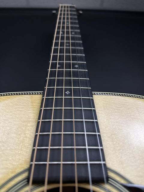 Martin 000-28 Acoustic Guitar -