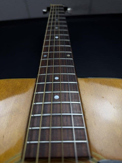 Early 1970s Gibson J-50 Deluxe - Natural -
