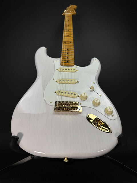 Fender Limited Edition American Vintage II 1957 Stratocaster - White Blonde -