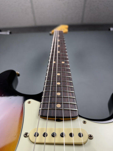 Fender Custom Shop 1964 Stratocaster Journeyman Relic - 3-Color Sunburst - 