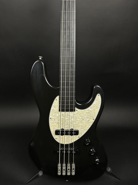 1997 Hamer USA Cruise Bass Fretless - Black -