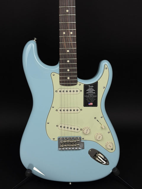 Fender Limited Edition American Professional Classic Stratocaster featuring the Fender Silent System - Daphne Blue -