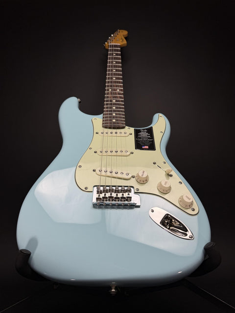 Fender Limited Edition American Professional Classic Stratocaster featuring the Fender Silent System - Daphne Blue -