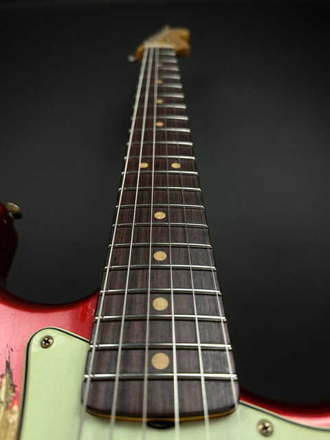 Fender Custom Shop 1963 Stratocaster Super Heavy Relic - Candy Apple Red