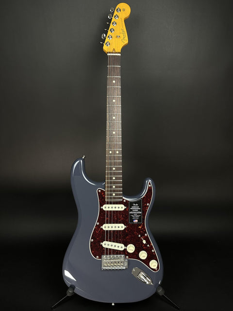 Fender American Professional Classic Stratocaster - Faded Black