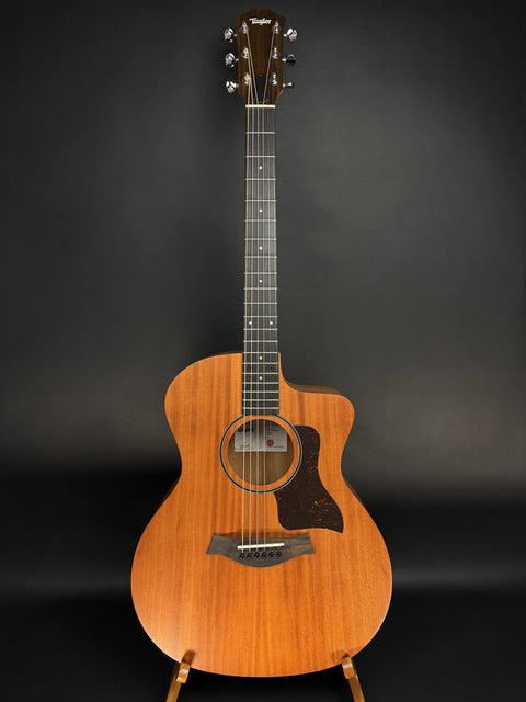 Taylor 24ce Sapele-Mahogany Acoustic-Electric Guitar -