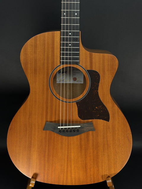 Taylor 24ce Sapele-Mahogany Acoustic-Electric Guitar -