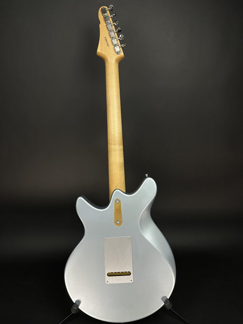 Eastman Fullertone DC'62 - Ice Blue Metallic -