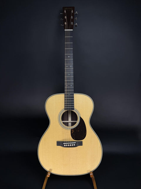 Martin OM-28 -